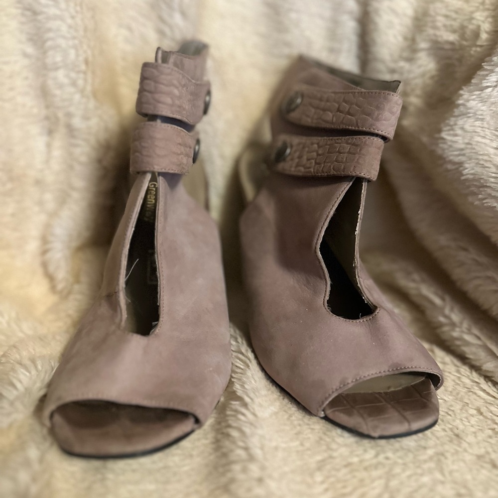 Fergie Brown Suede Heels with Peep-Toe Design